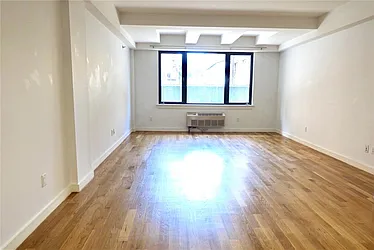 Rented by R New York