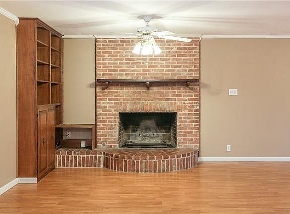 4th image of 319 Ann Ave