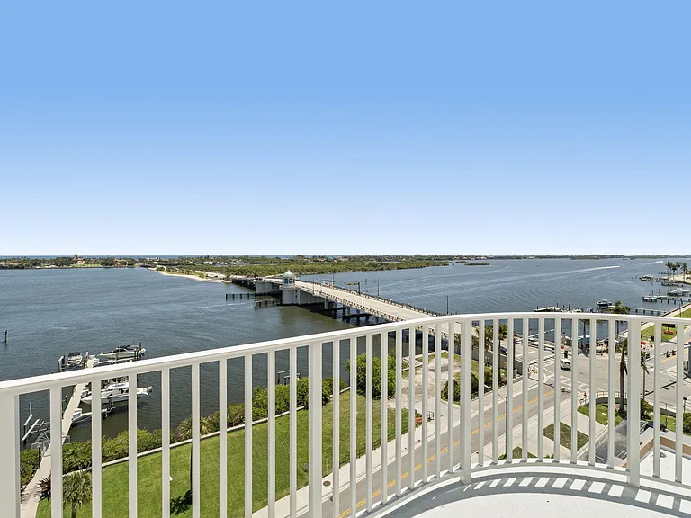 3901 S Flagler Dr #1002 — Photo 35
