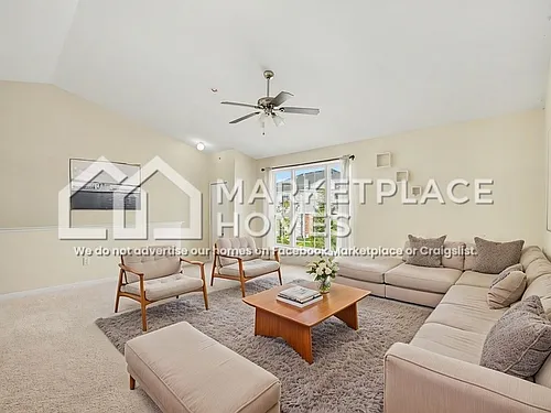 2804 Riversedge Dr Photo 1