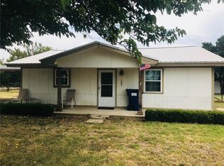 102 Dove Dr, Weatherford, TX 76088