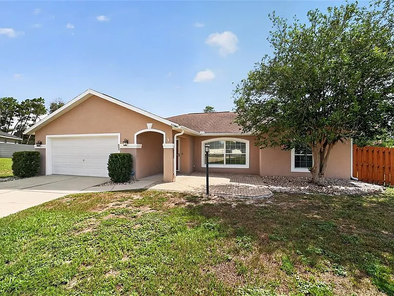 10384 SW 41st Ct — Photo 2