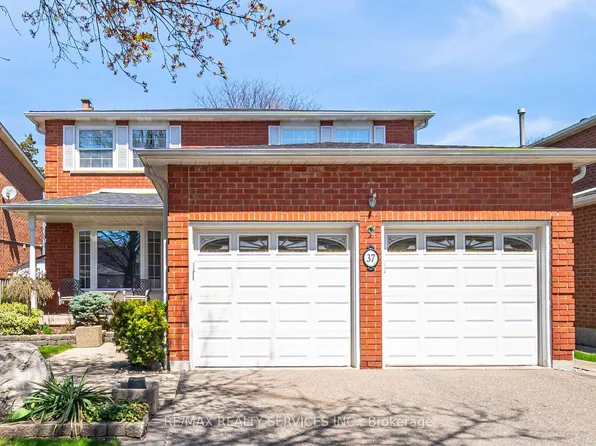 37 Stillwater Cres, Brampton, ON L6X 3L3