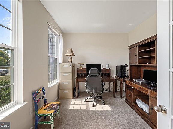 5th image of 106 Belcroft Dr