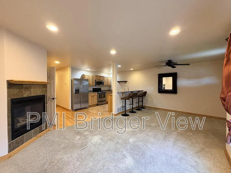 3 bed, 2.5 bath, 1515 sqft, $2,450 — Photo 1