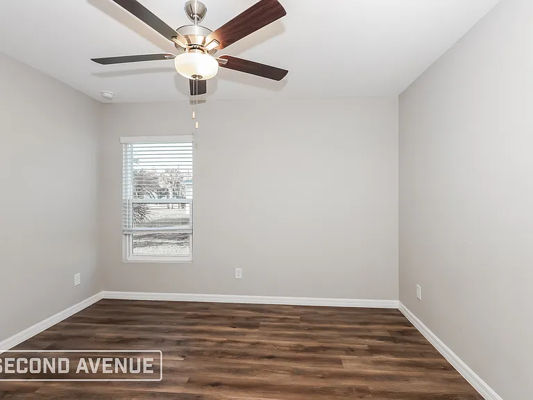 4934 Redwood Ter — Photo 16