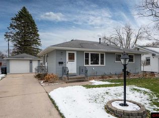 113 Mary Lou Ln, Mankato, MN 56001
