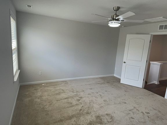 4th image of 5514 Wenrich Dr #1