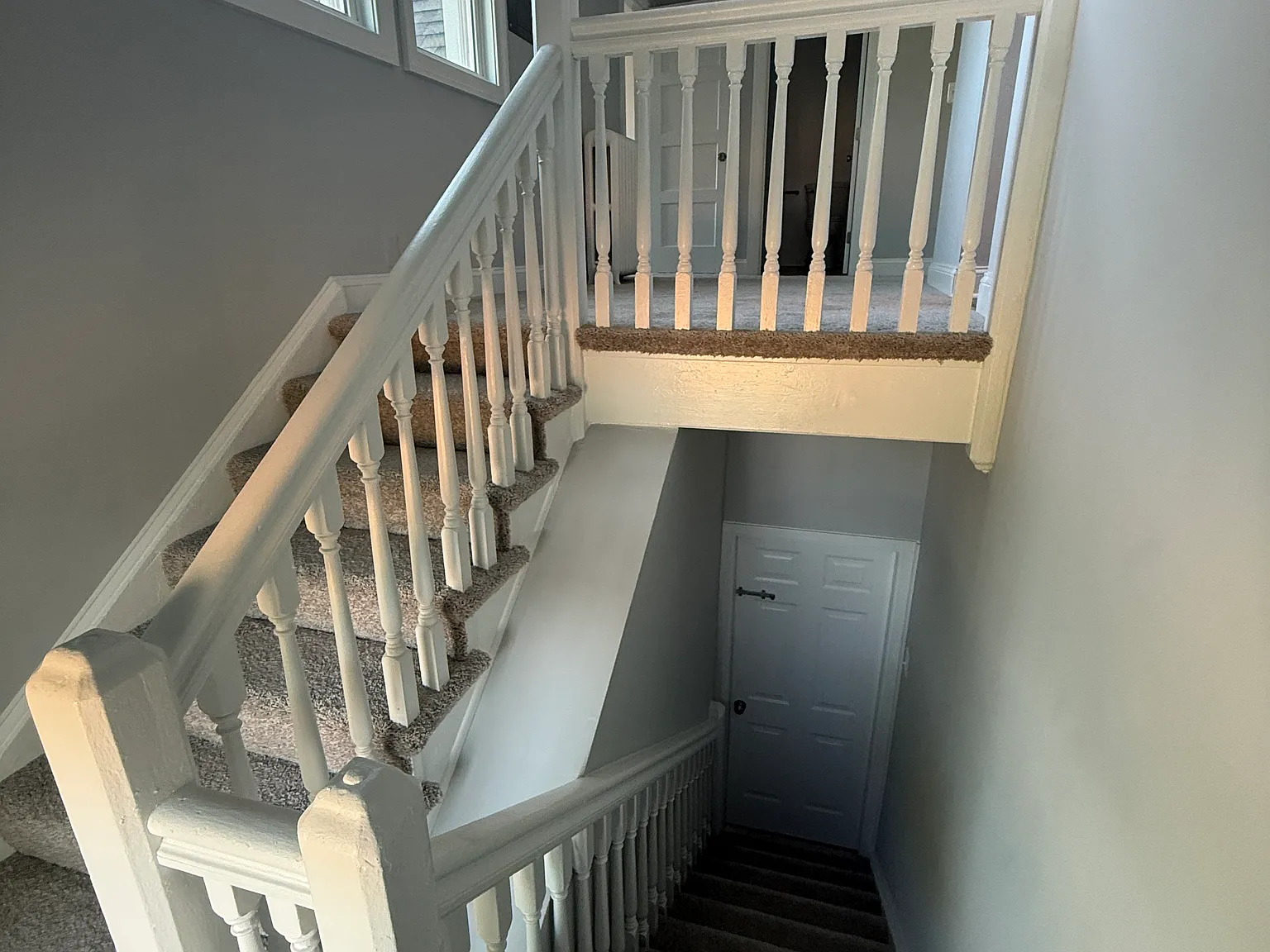 734 Edmondson Ave — Photo 3