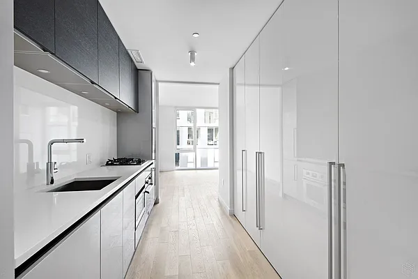 Rented by Halstead Real Estate | media 10