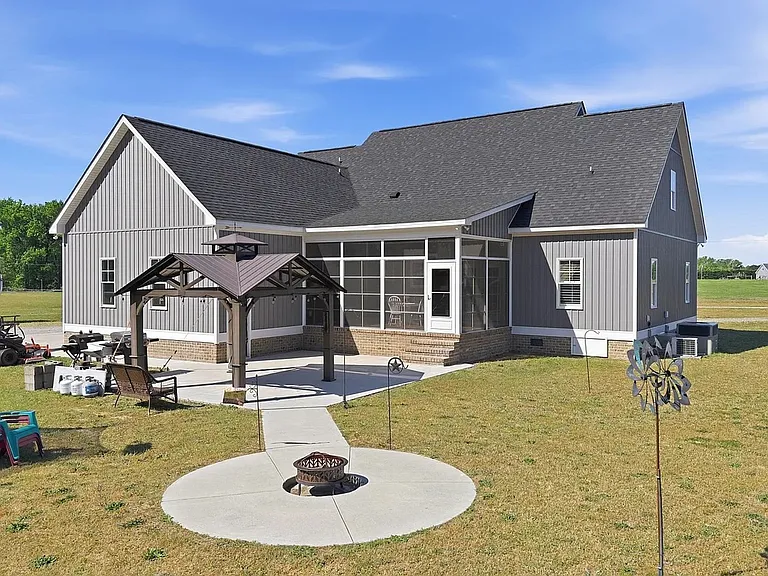 8487 Bend Of The River Rd — Photo 43