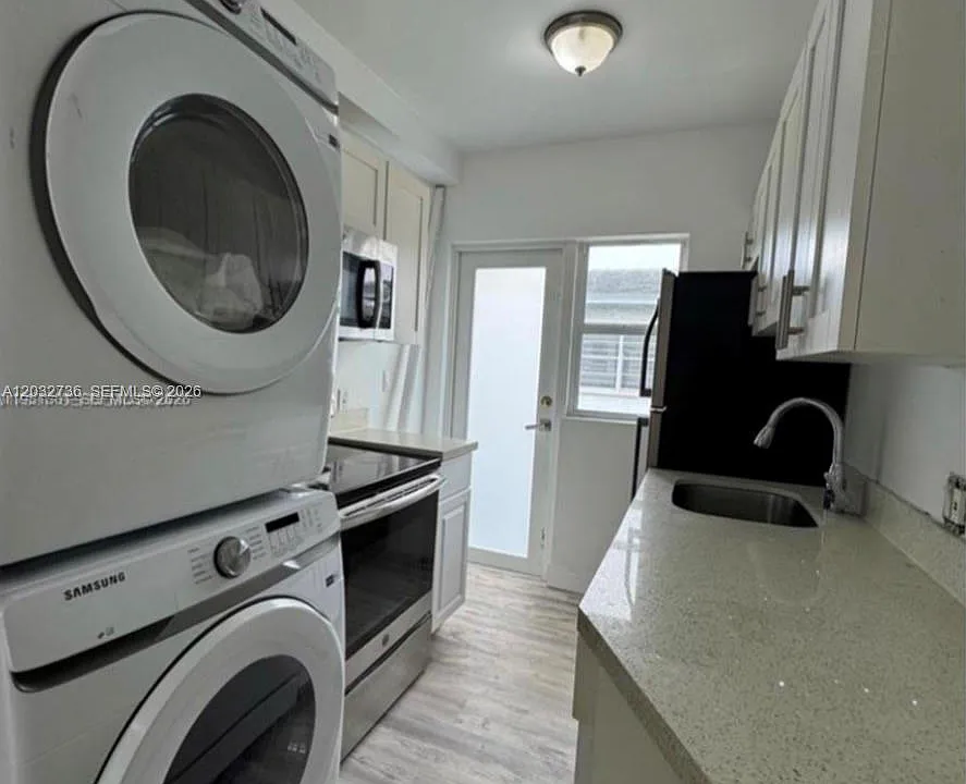 1248 Marseille Dr #6