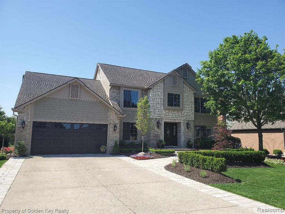 1st image of 40705 Meadow Trl