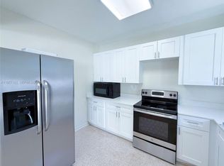1141 NE 154th Ter, North Miami Beach, FL 33162