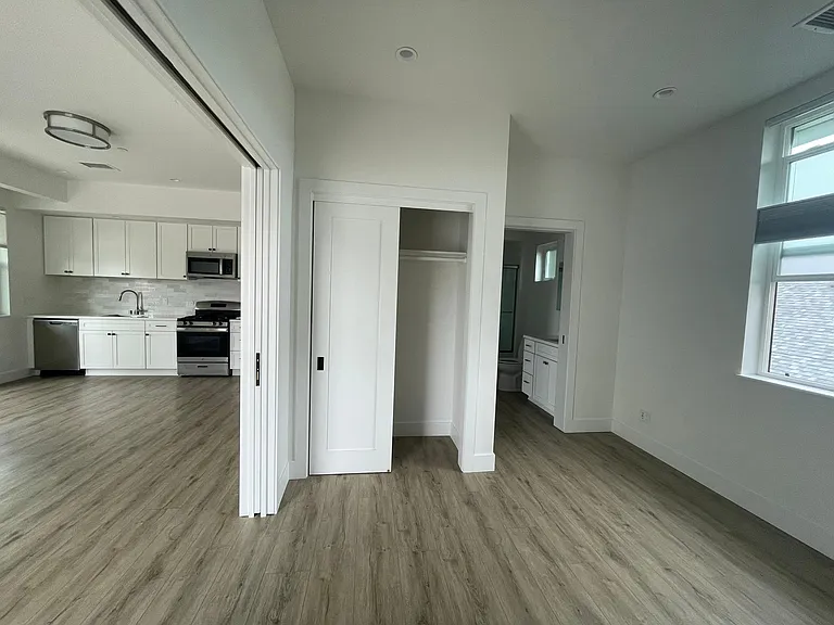 325 W Anapamu St #D — Photo 10