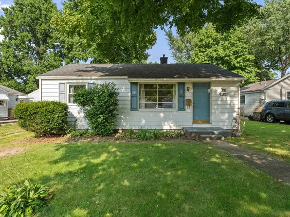 2404 Hollywood Pl, South Bend, IN 46616