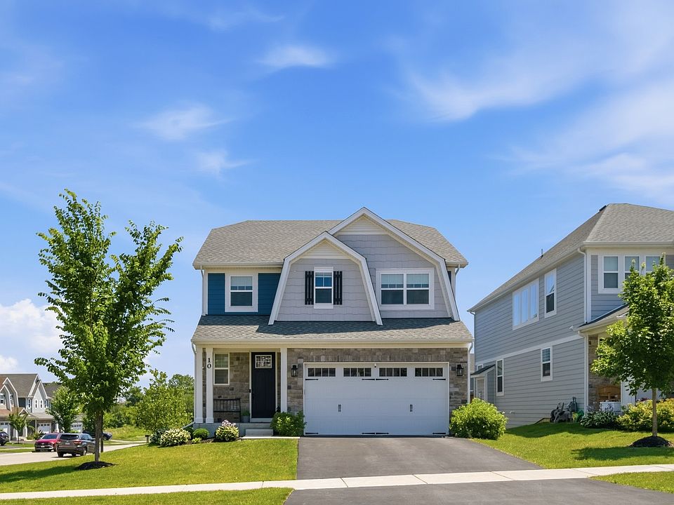 1st image of 10 Nelson Ln