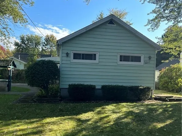 397 E Sterling Ave, Angola, NY 14006