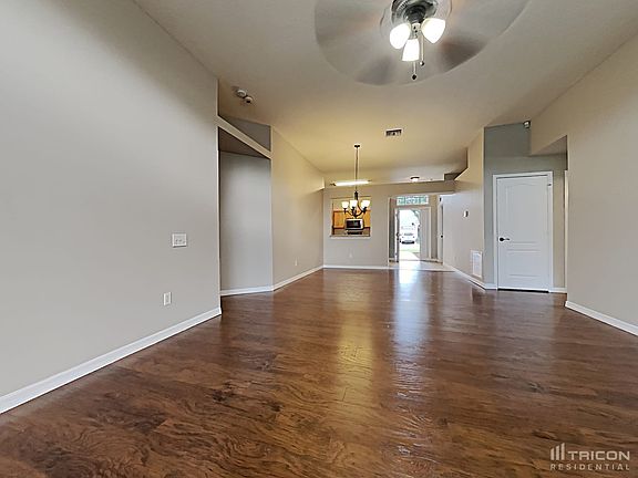 3rd image of 10220 Hunters Haven Blvd
