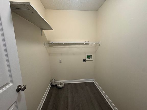 5th image of 309 Creekwood Ave