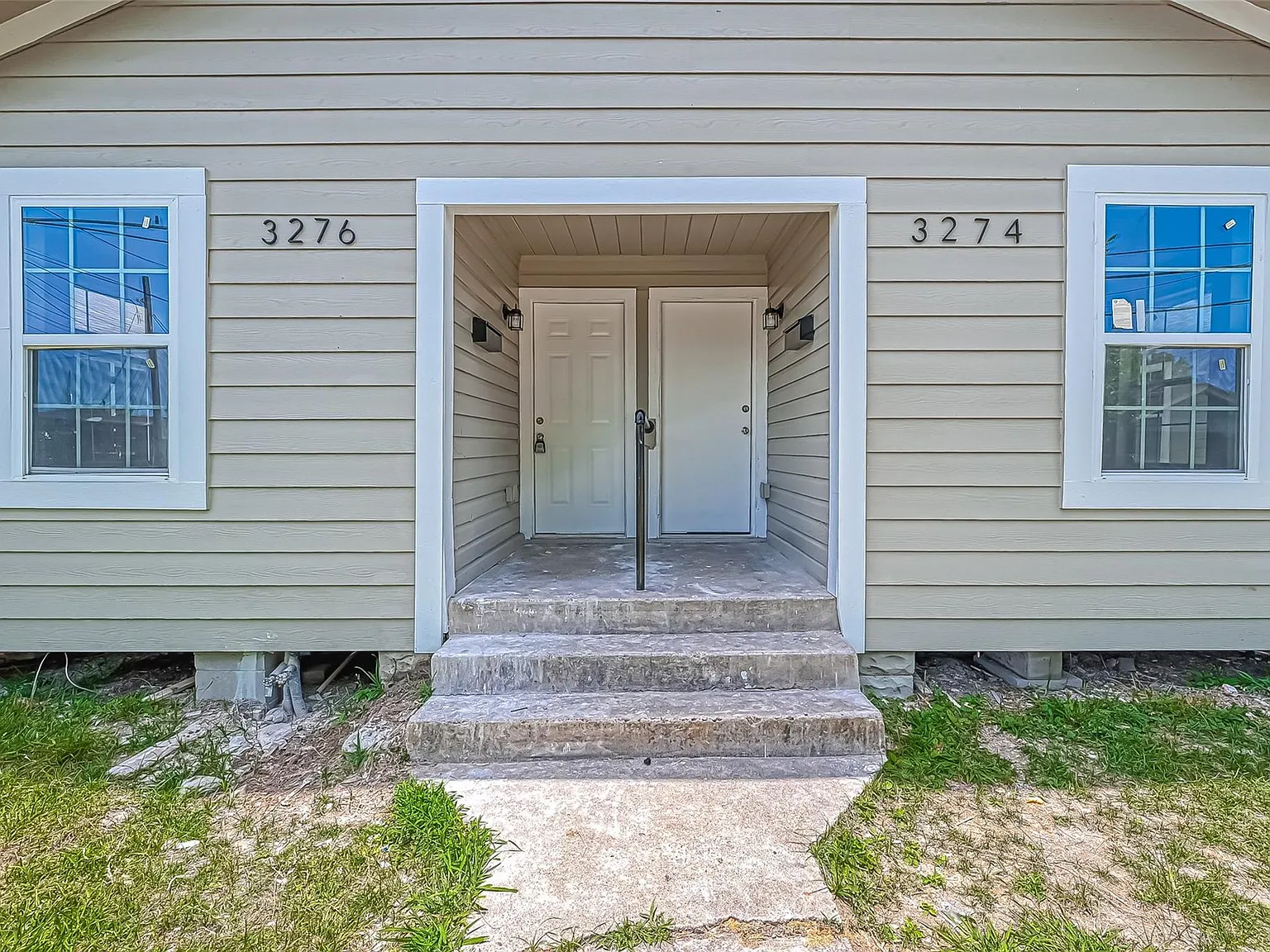 2 bed, 1.0 bath, 1044 sqft, $800 — Photo 2