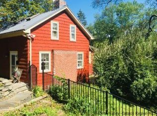 4 Hommelville Rd, Saugerties, NY 12477