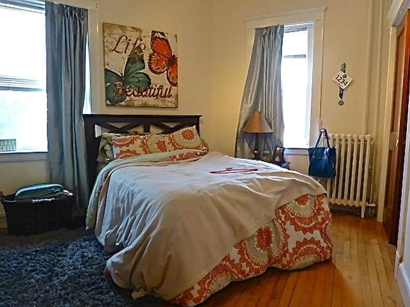 Washington Square 3 Bed Available For June 1st — Photo 4