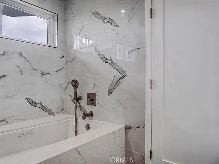 4124 Barrett Rd — Photo 27