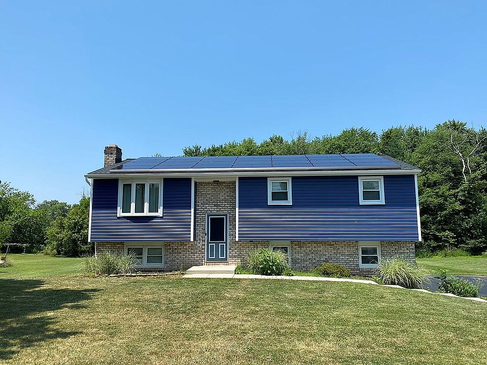 1st image of 55 Fern Dr