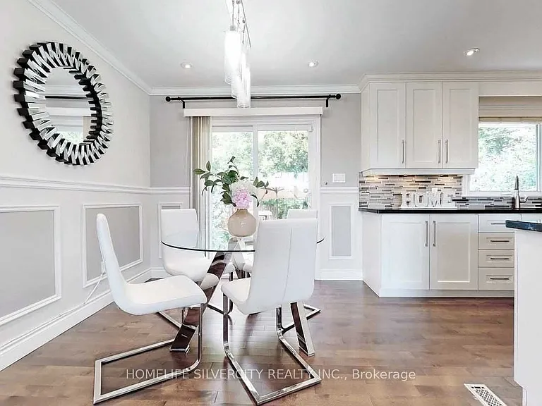 256 Weighton Dr — Photo 11