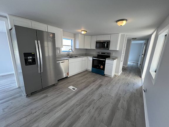 5th image of 120-3150 NE 36th Ave #120