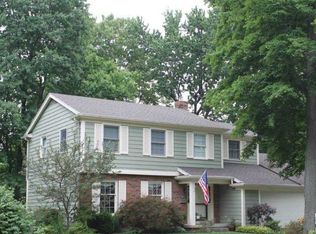 6946 Gettysburg Dr, Sylvania, OH 43560