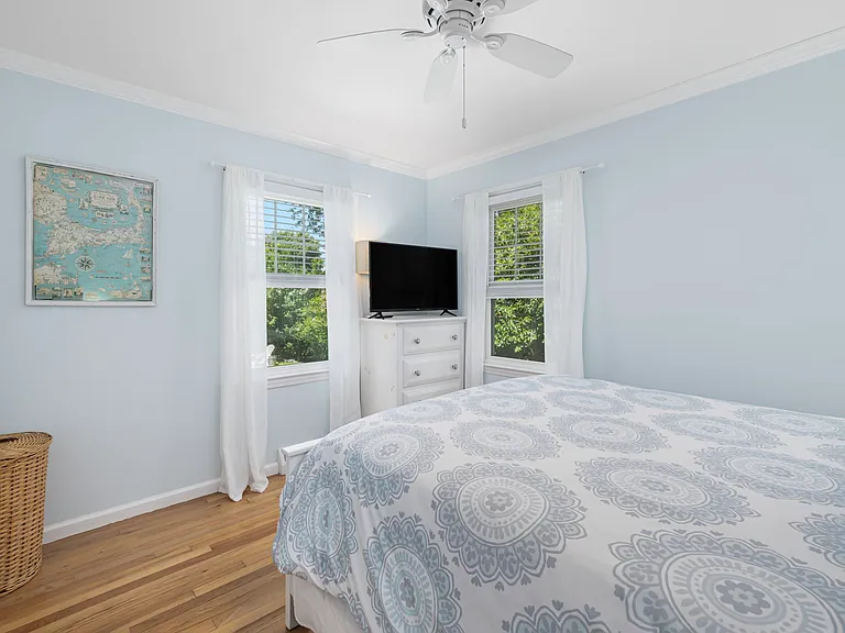 133 Carroll Ave — Photo 25