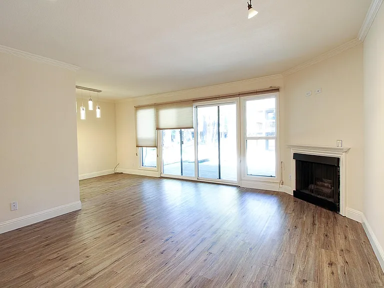 2408 Larkspur Ln #247 — Photo 15