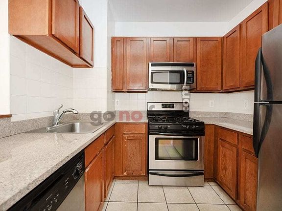 4th image of 444 Manhattan Ave APT 7P