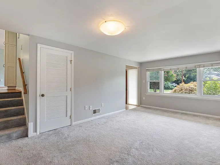 1805 Ingemar Ct — Photo 10