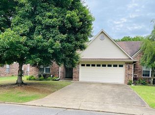 604 N Spring St, Searcy, AR 72143