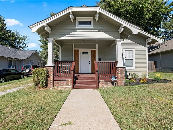 4th image of 2629 E 8th St