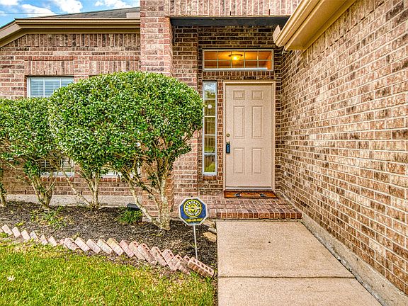 3rd image of 6406 Granite Springs Ln