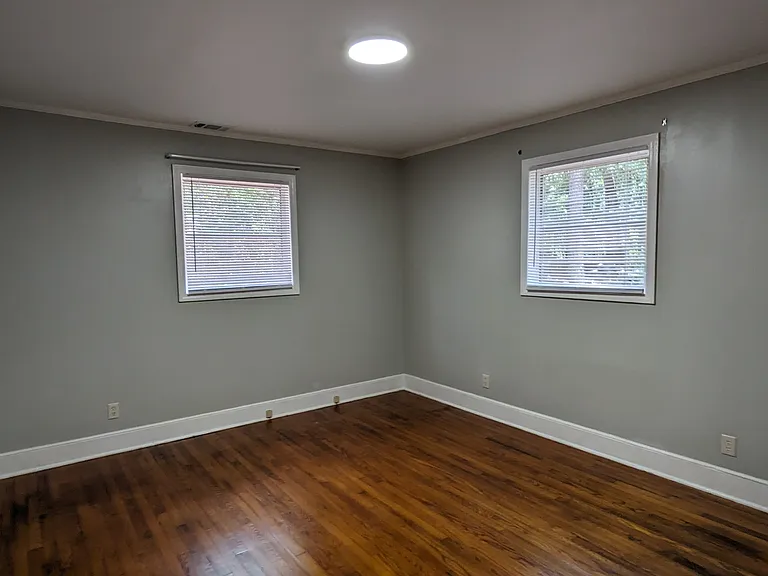 1003 S Mine St — Photo 9