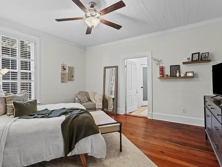 235 Powell St SE — Photo 18