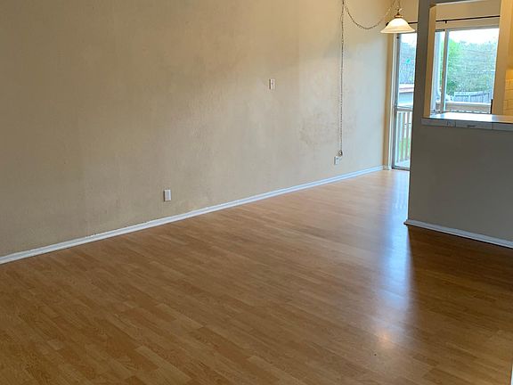 5th image of 5720 S Alameda St APT 107