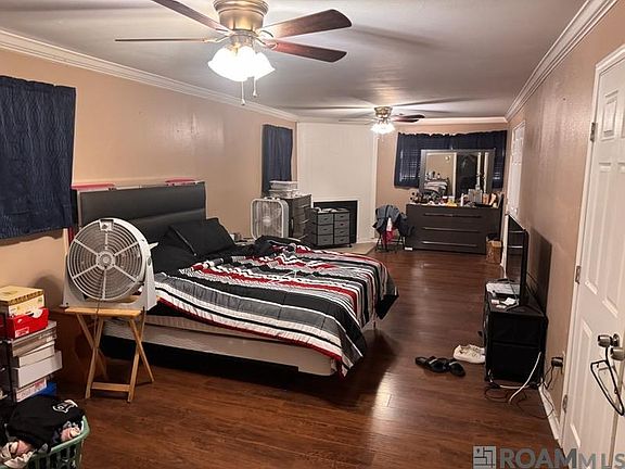 5th image of 4055 Edgemont Dr
