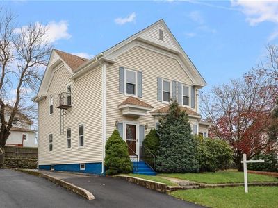 18 Allendale Ave, North Providence, RI, 02911