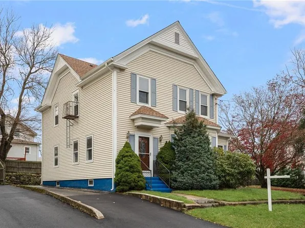 18 Allendale Ave, North Providence, RI 02911