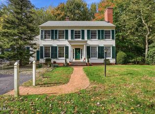 30 Tanglewood Ln, Bowling Green, OH 43402
