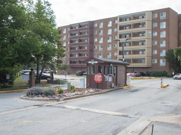 200 Park Ave APT 729, Calumet City, IL 60409