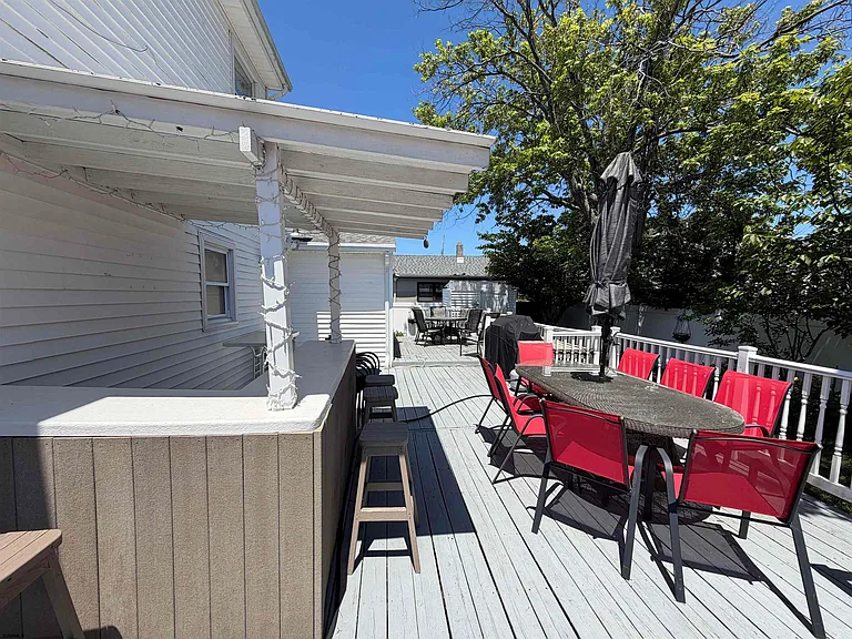 415 N Harvard Ave — Photo 17
