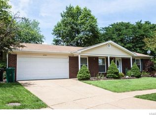 6205 Finn Rock Cir, Saint Louis, MO 63128