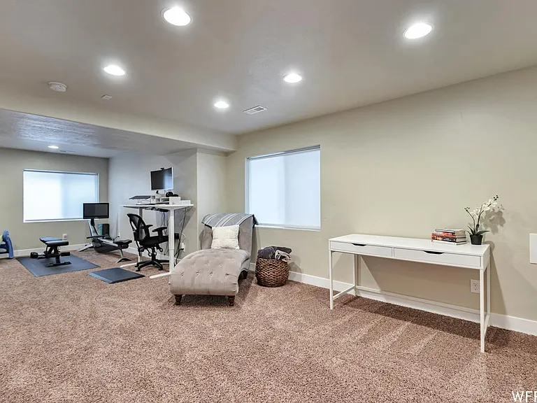 15222 S Republic Dr — Photo 13